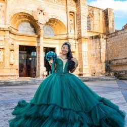 Ruffled Emerald Green Quince Dress Puff Sleeve Vestidos De 15 Anos Lace Appliques Wear Pageant V Neck Girls Sweet 16 Dresses