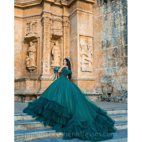 Ruffled Emerald Green Quince Dress Puff Sleeve Vestidos De 15 Anos Lace Appliques Wear Pageant V Neck Girls Sweet 16 Dresses