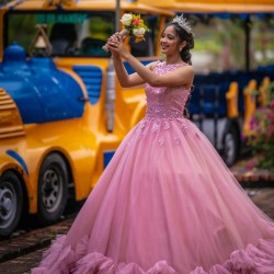 Ruffled Pink Quinceanera Dress Sleeveless 2024 Princess Dresses Lace Appliques Birthday Party Robe