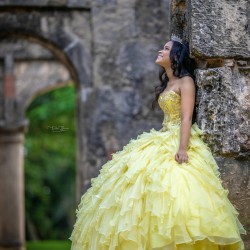 Ruffled Yellow Quinceanera Dress Sleeveless Wear Pageant Lace Appliques Vestidos De 15 Anos Sweetheart Neck Birthday Party Dresses