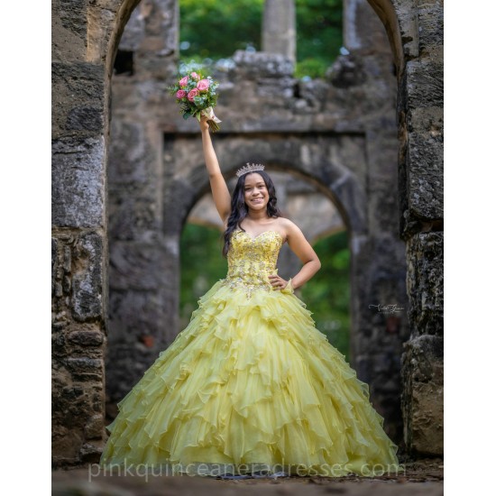 Ruffled Yellow Quinceanera Dress Sleeveless Wear Pageant Lace Appliques Vestidos De 15 Anos Sweetheart Neck Birthday Party Dresses